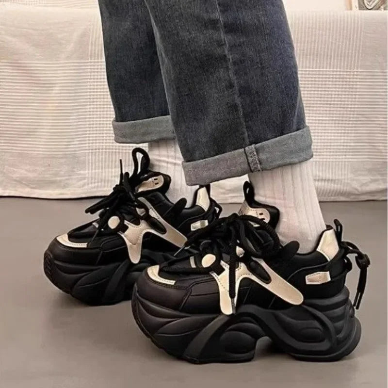 Chaussures à lacets à plateforme haute pour femmes, offres, nouveauté 2025, chaussures vulcanisées légères et bon marché, chaussures décontractées élégantes pour femmes