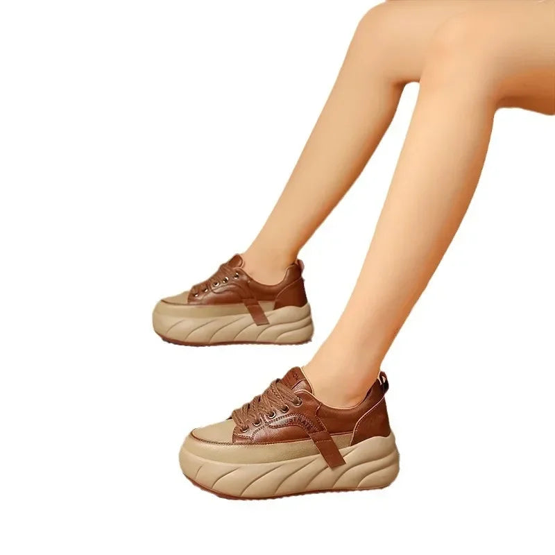 Chaussures basses en cuir pour femmes, baskets compensées rétro coréennes, à lacets, antidérapantes, décontractées, pour étudiantes