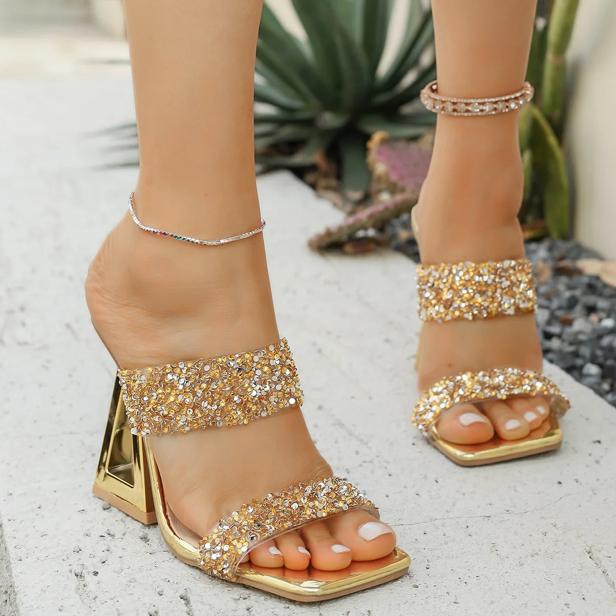 Sandales à talons hauts pour femmes, chaussures à paillettes, bout carré, grande taille, mules d'été, pantoufles de gladiateur